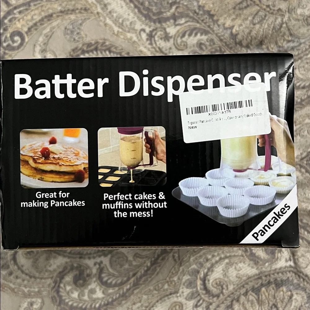 Batter Dispenser with Pink Lid New in box. Holds 4 cups
